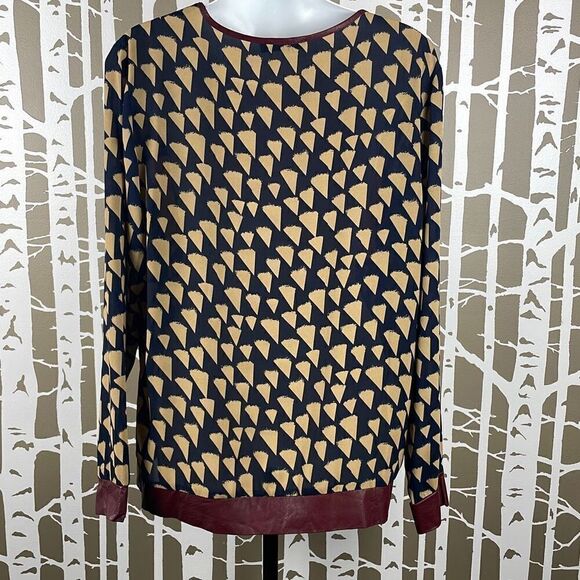 THML Abstract Geometric Printed Faux Leather Trim Blouse L - Picture 2 of 8